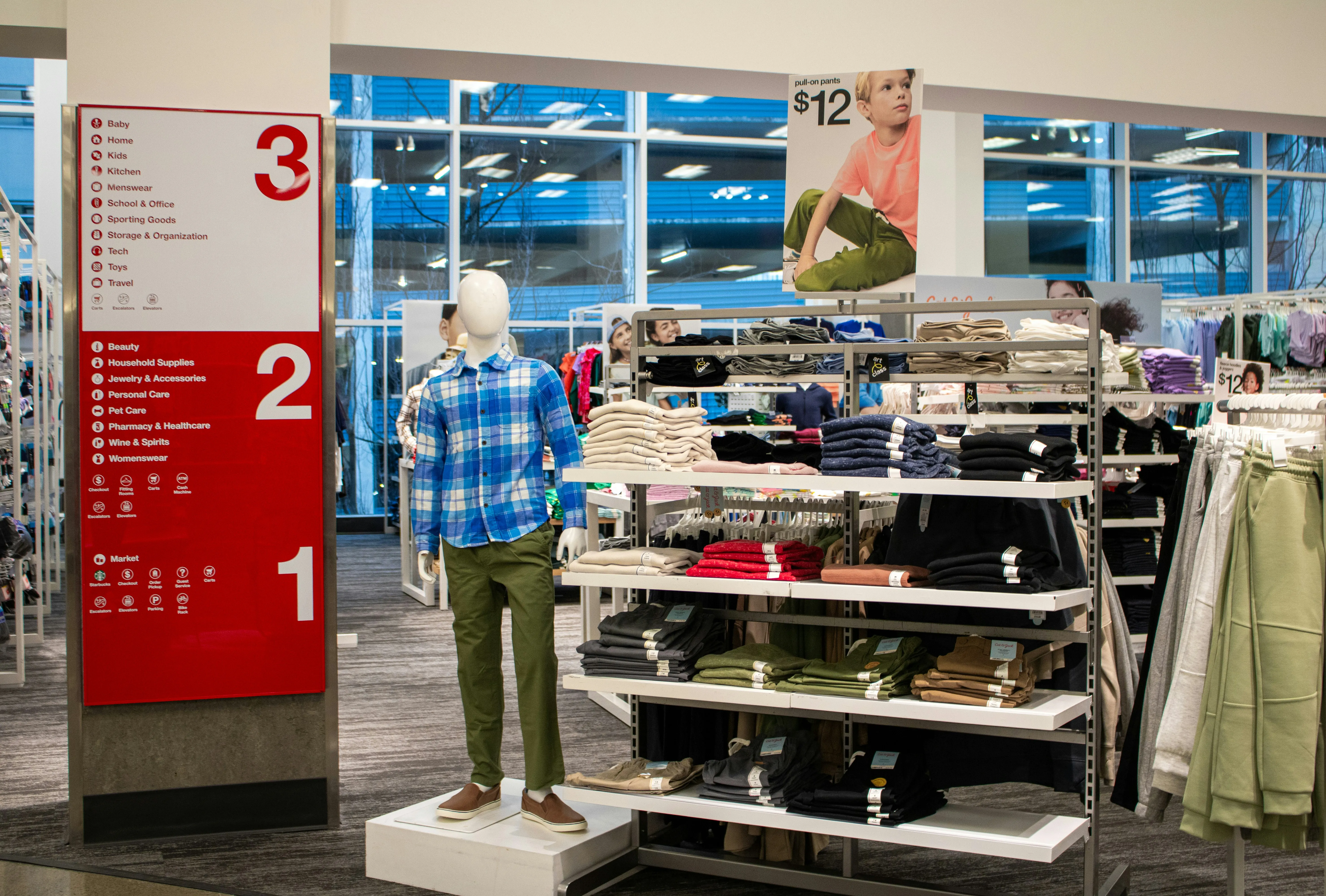 Bayshore anchor stores