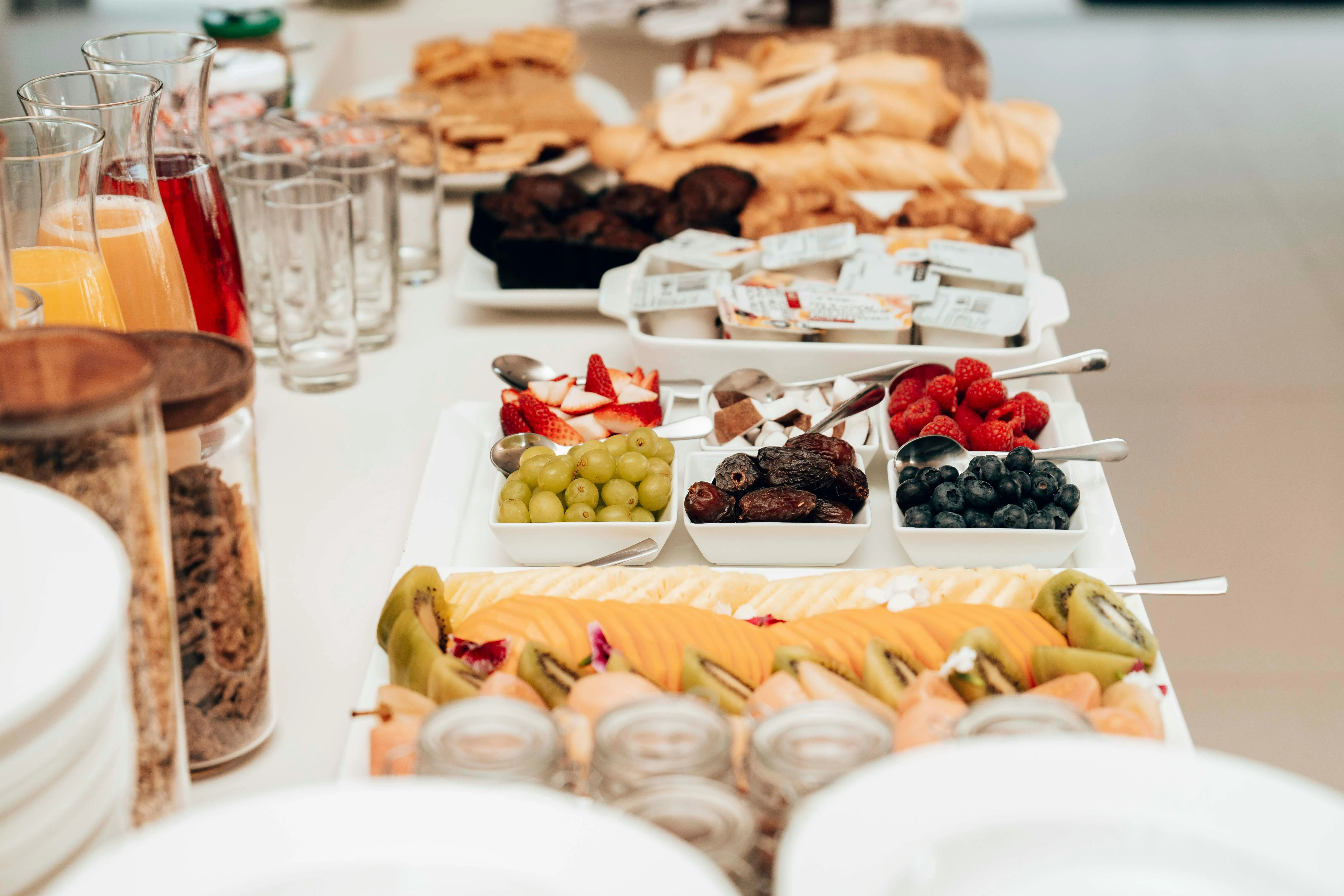 An Ottawa breakfast spread comparing diners, bagels, pastries, and hotel service