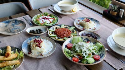Best Mediterranean Restaurants in Ottawa: Where to Go