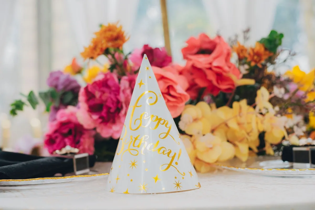 Table setting for a birthday party
