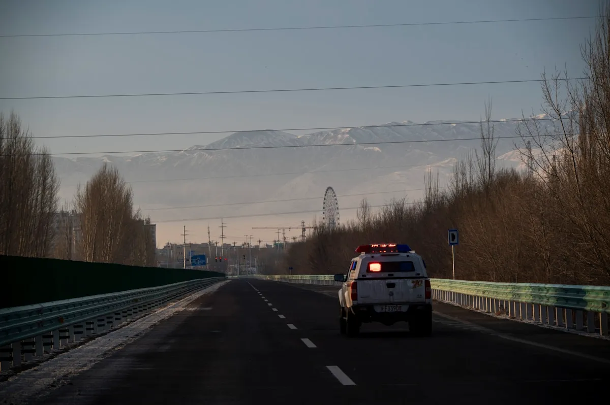 Ottawa Police Service badge and cruiser
