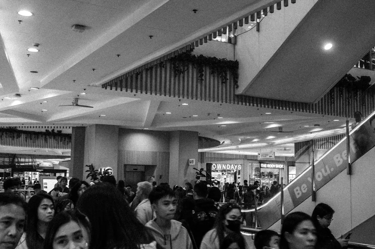 Boxing Day shoppers at Ottawa mall
