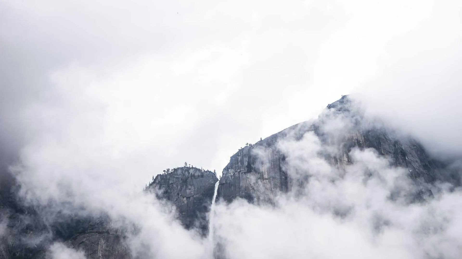 Hockey game at Canadian Tire Centre
