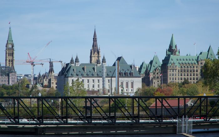 Federal Job Cuts Ottawa: Complete Survival Guide for Public Servants