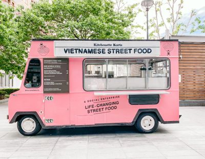 Food Trucks in Ottawa: Complete Guide to Street Food, Festivals and Locations