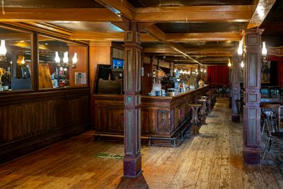 Historic Taverns of Ottawa: A Guide to The Laff & Beyond