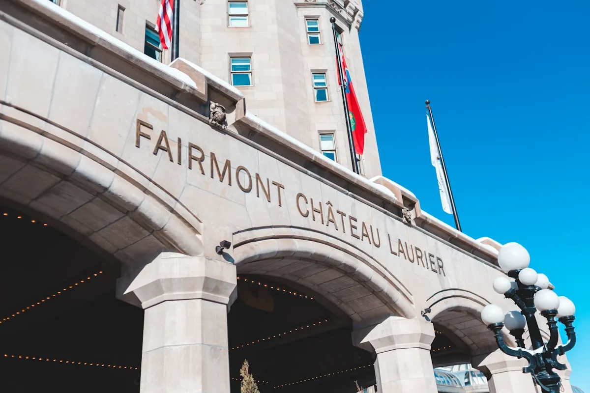 Fairmont Chateau Laurier hotel bar Ottawa