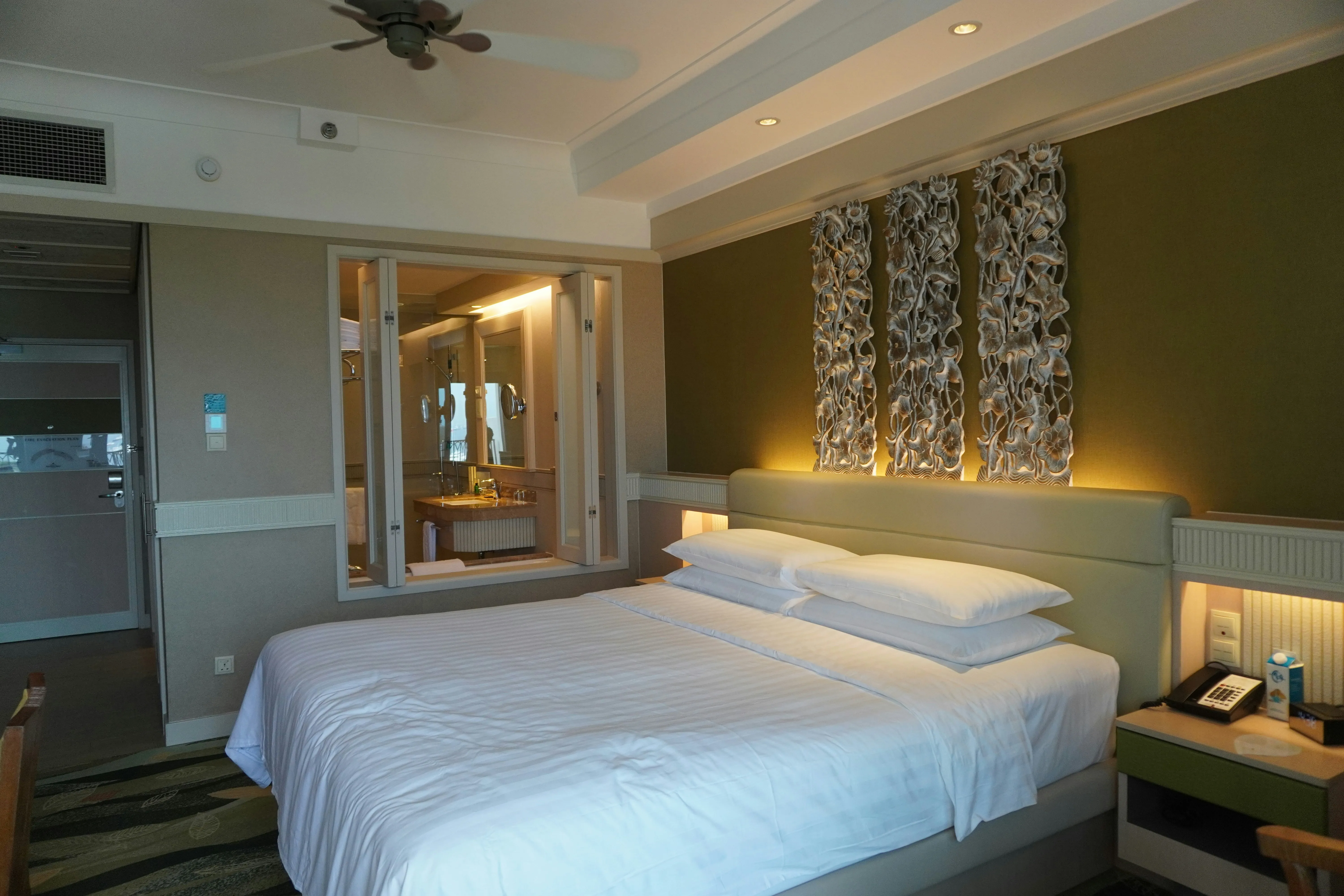 Ottawa hotel comparison