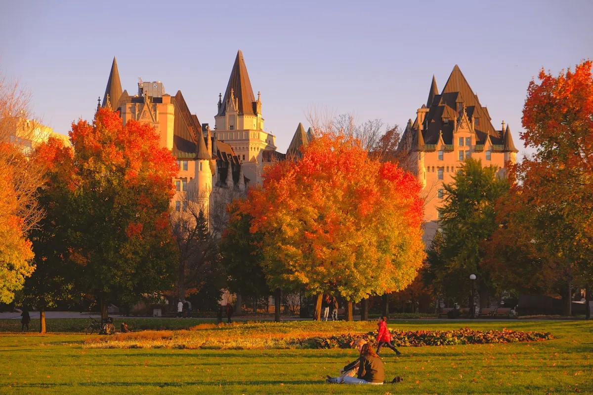 Ottawa hotel seasonal pricing