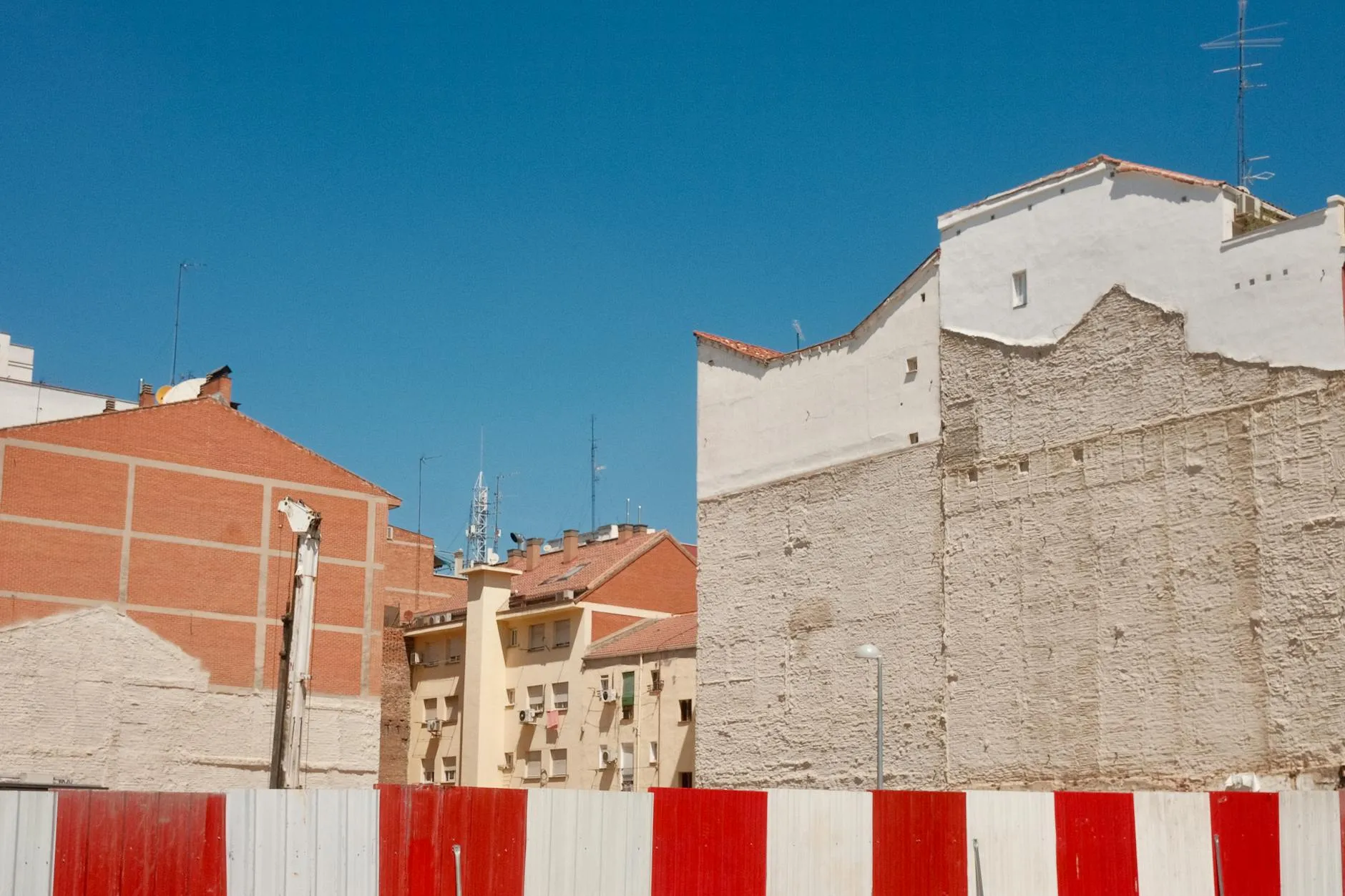 Housing comparison between Ottawa and Toronto showing different home types