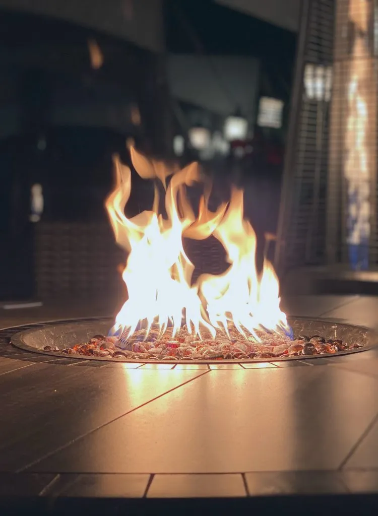 Local Heroes Sports Bar and Grill patio image