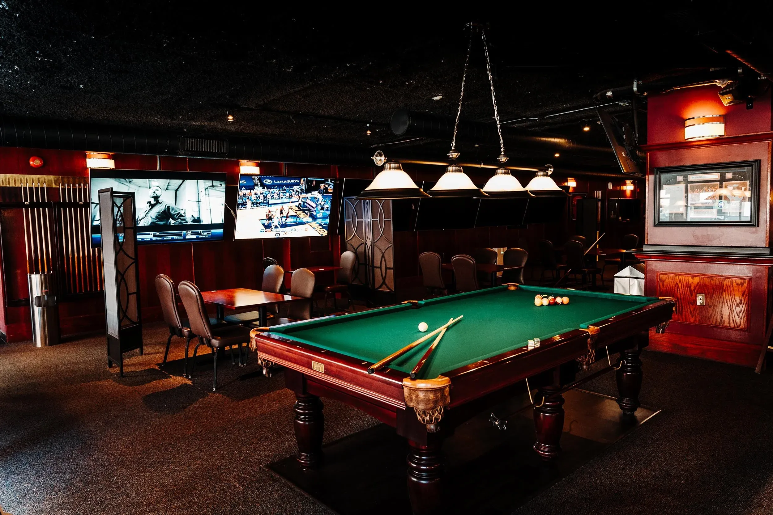 MacLaren's on Elgin interior photo