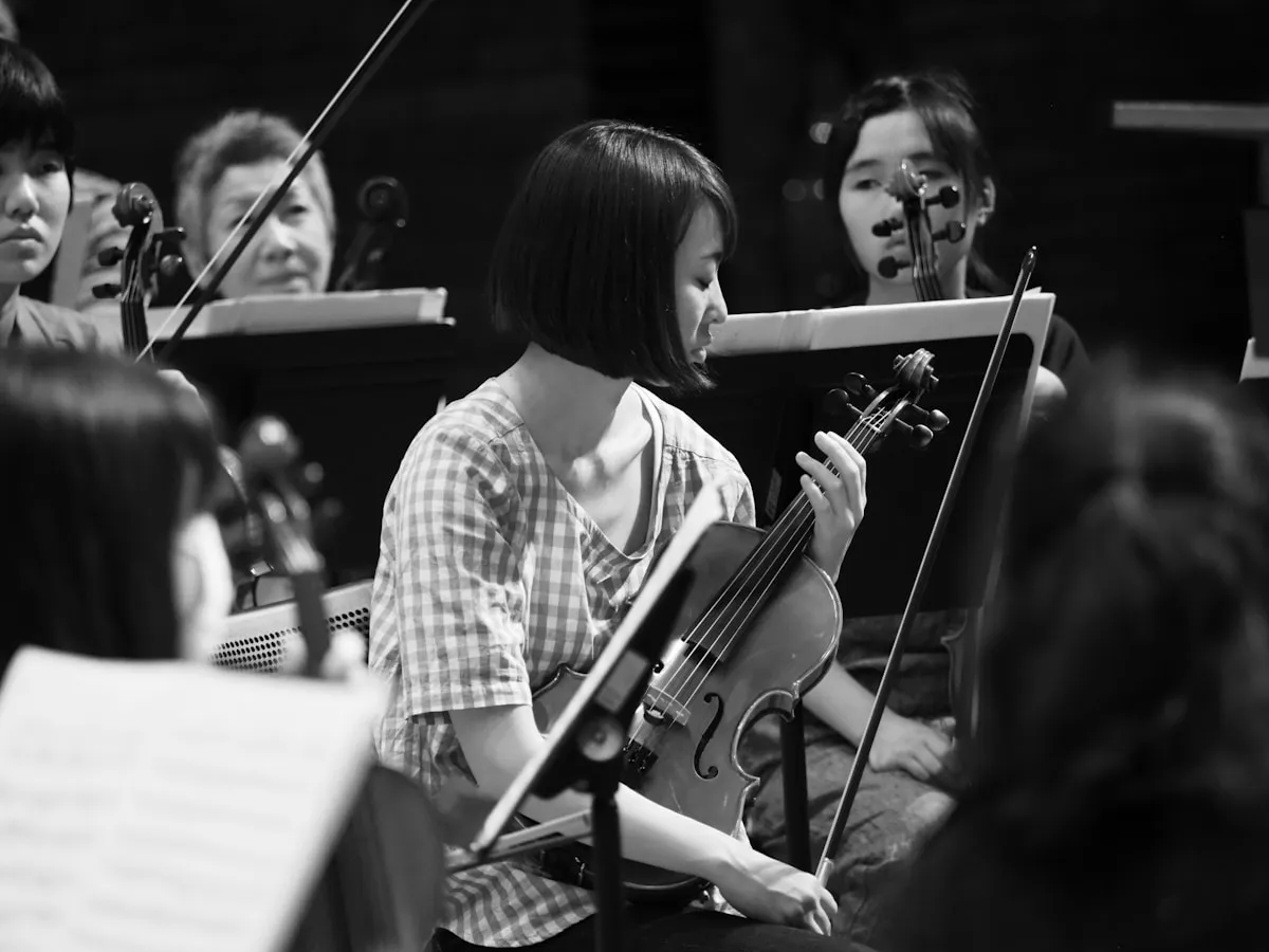 Family enjoying NAC concert experience