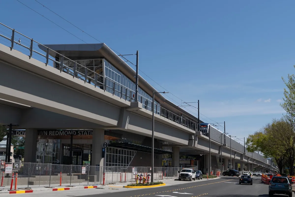 Tunney's Pasture O-Train station platform