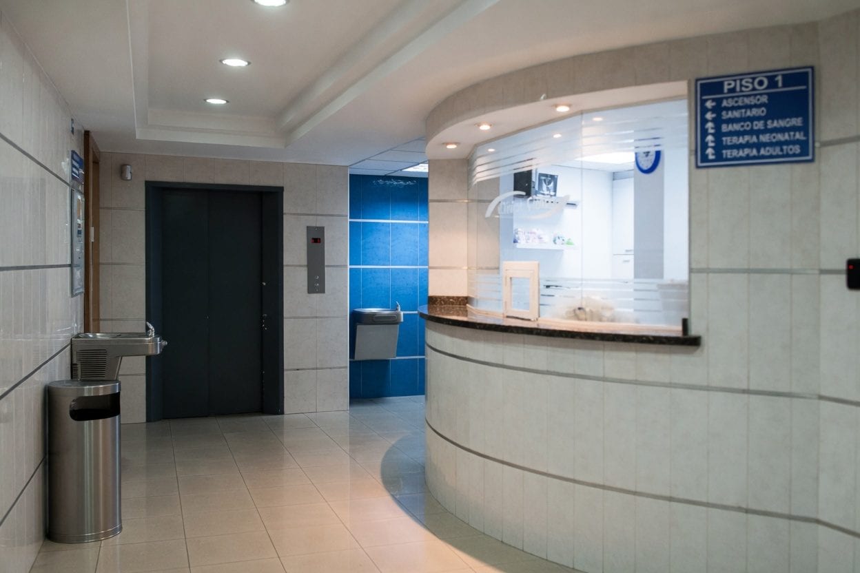 Ottawa hospital emergency entrance
