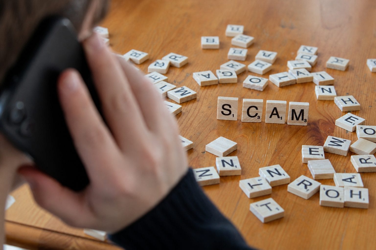 Phone scam warning alert