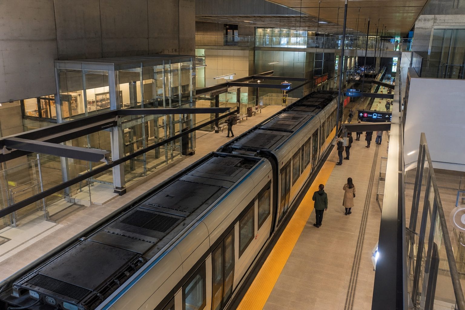 Ottawa OC Transpo LRT transit
