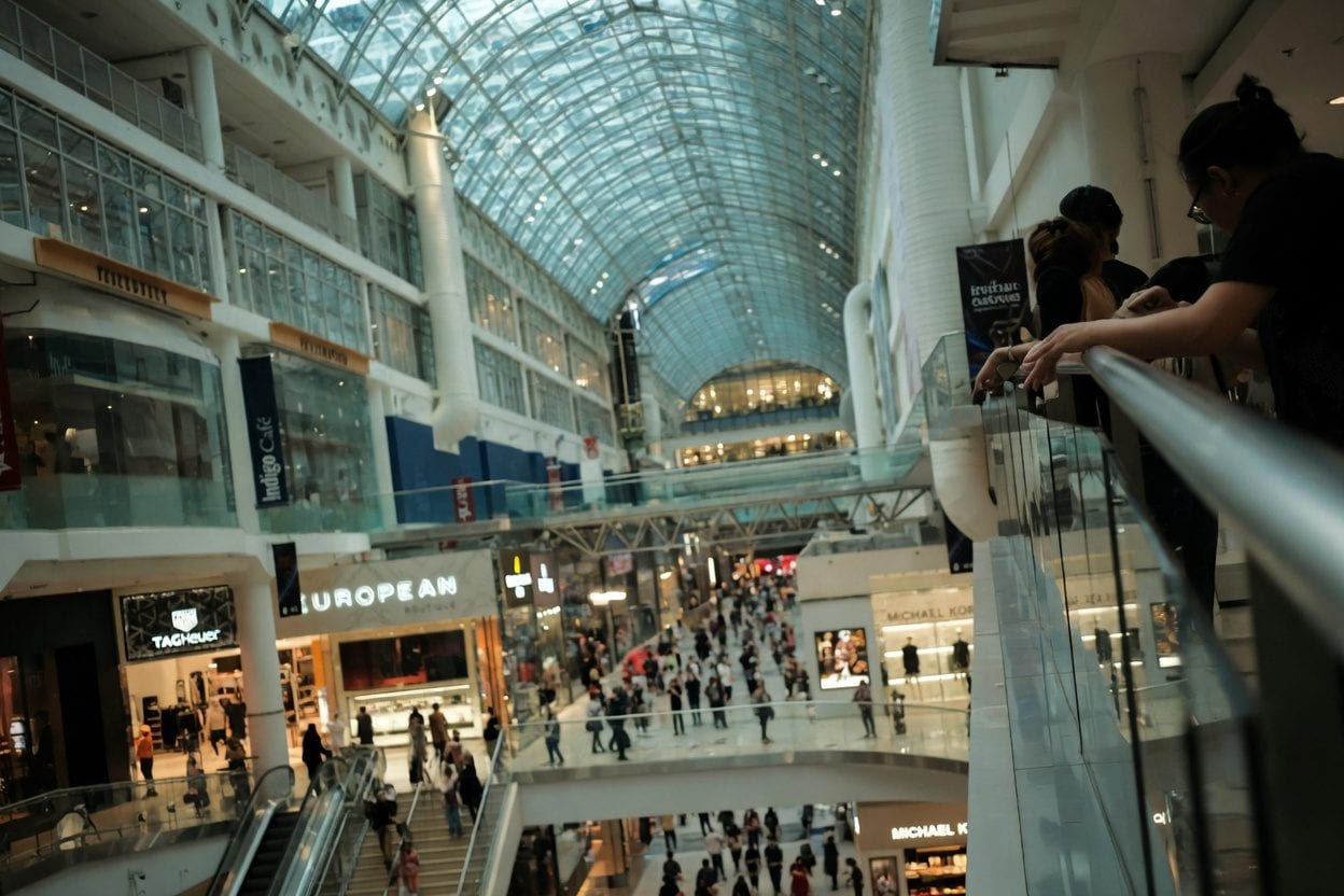 Bayshore Shopping Centre exterior