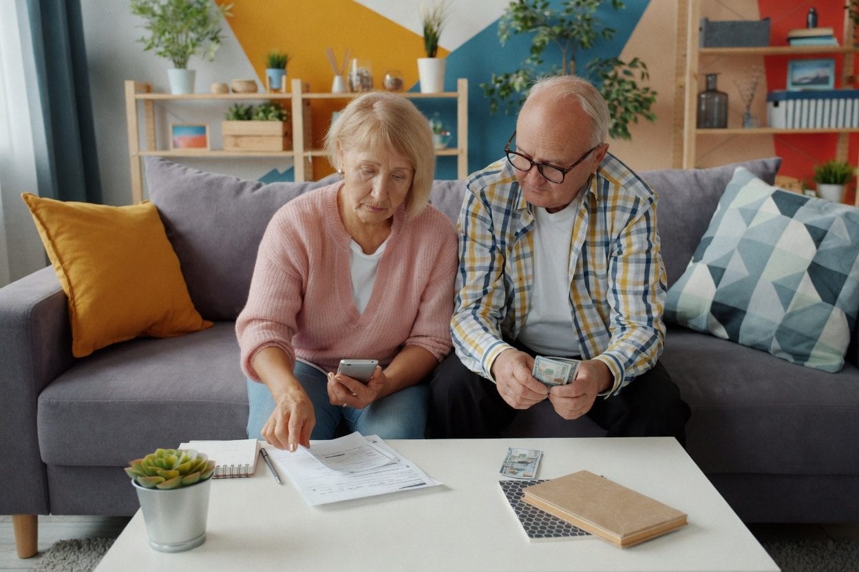 Retired couple planning their finances in Ottawa