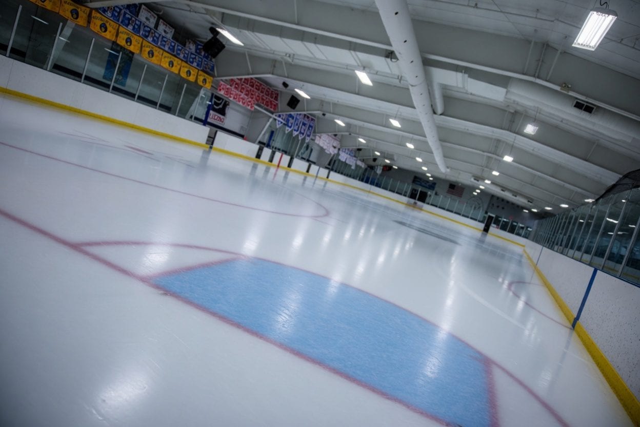Ottawa 67s team on ice