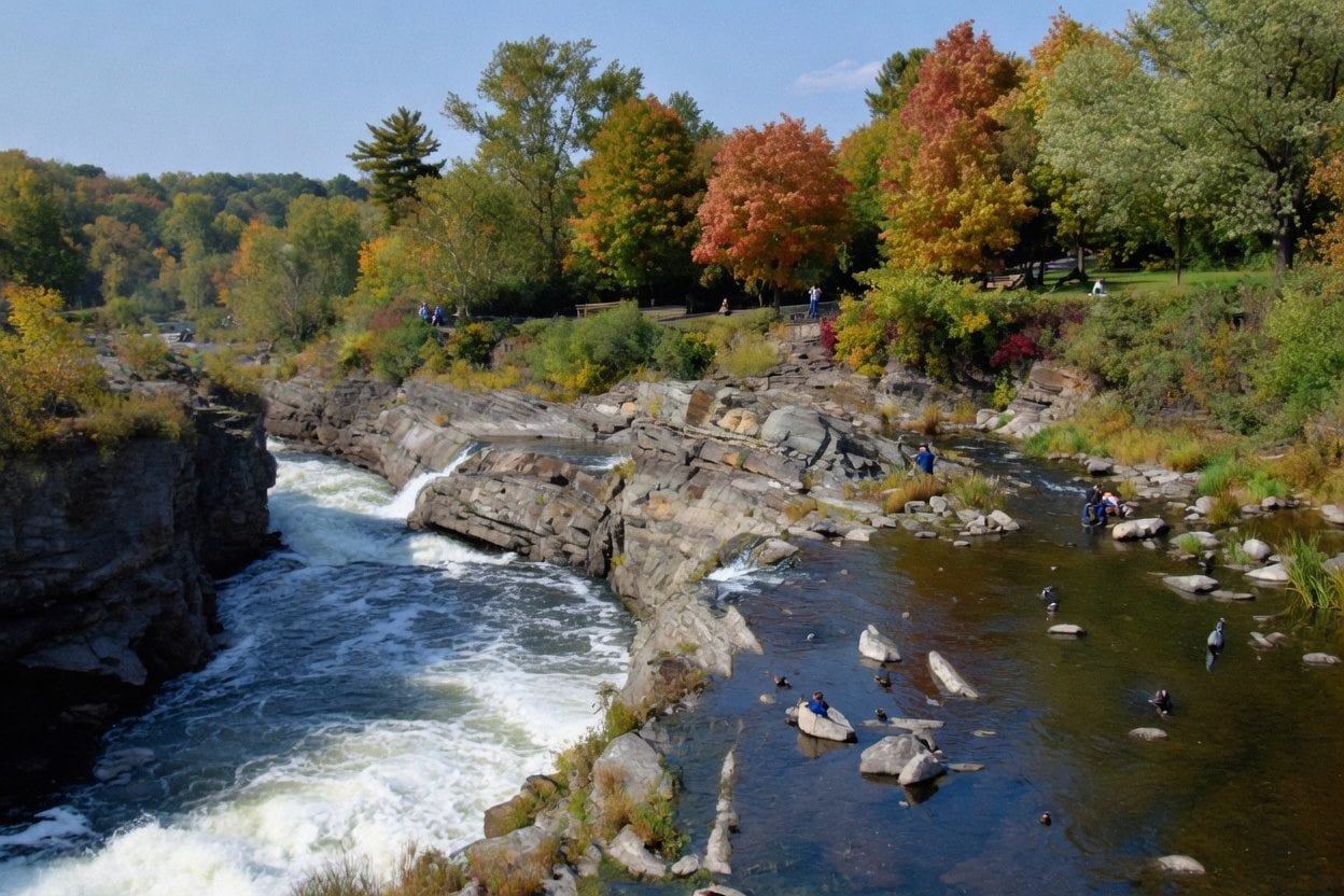 Hogs Back Falls park