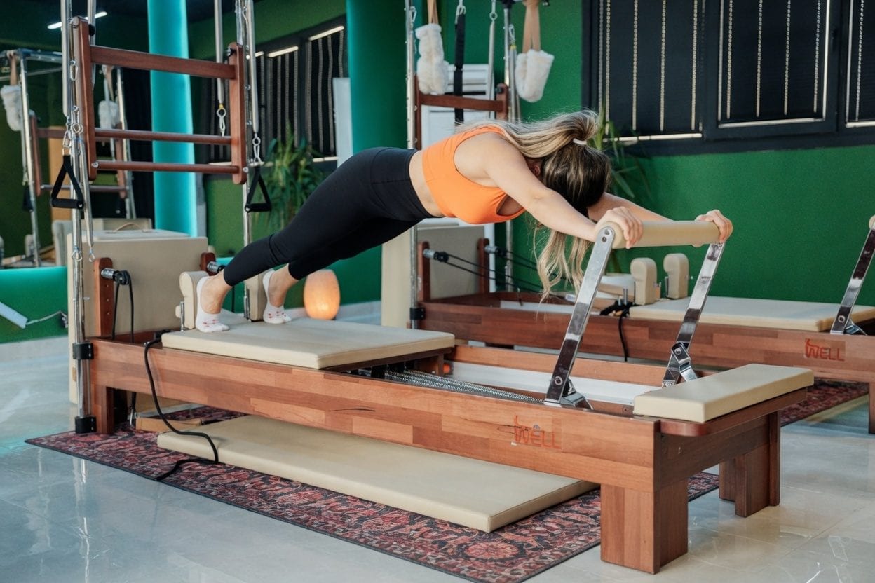 Club Pilates reformer class