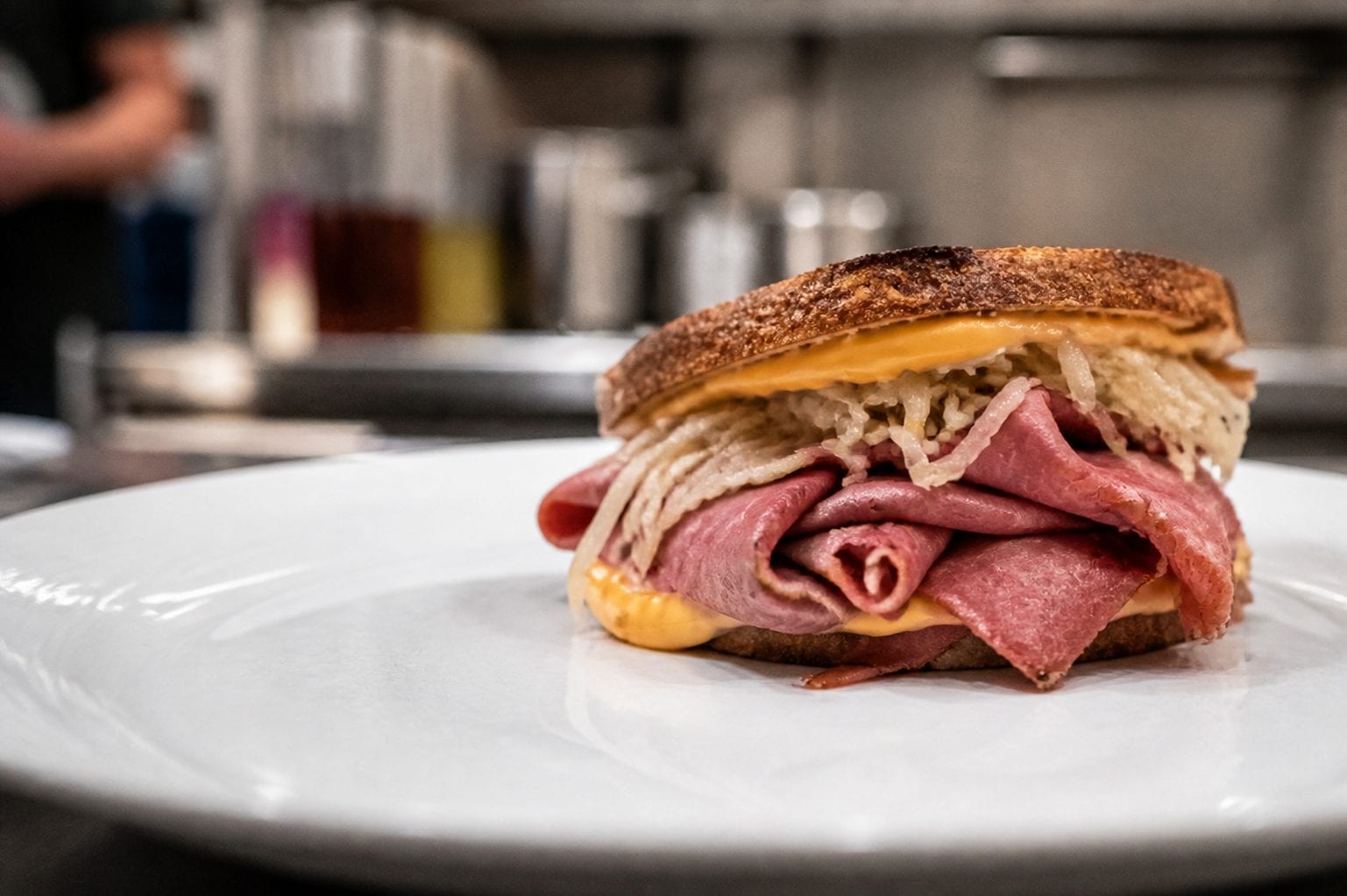 Smoked meat sandwich on rye