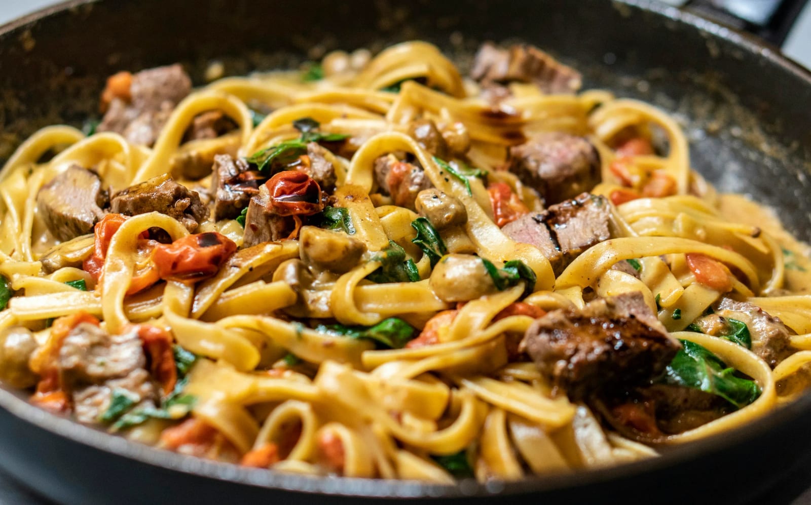Italian street food and festival snacks at MAJOR AMiCi.